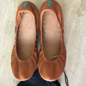 Chestnut Tieks